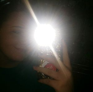 Meet your Posher, Cierra